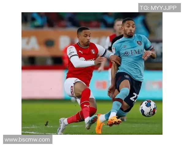 武汉足球队在钻石联赛中的灵活战术与表现分析 武汉足球队在钻石联赛中的灵活战术与表现分析